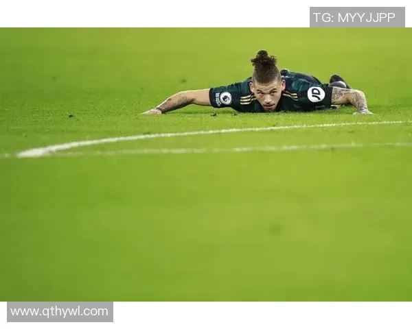 前锋终结进球荒，庆祝动作感动球迷